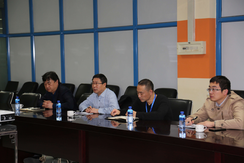 万名干手下下层烟台市国企一队到来利国际w66软件公司调研座谈